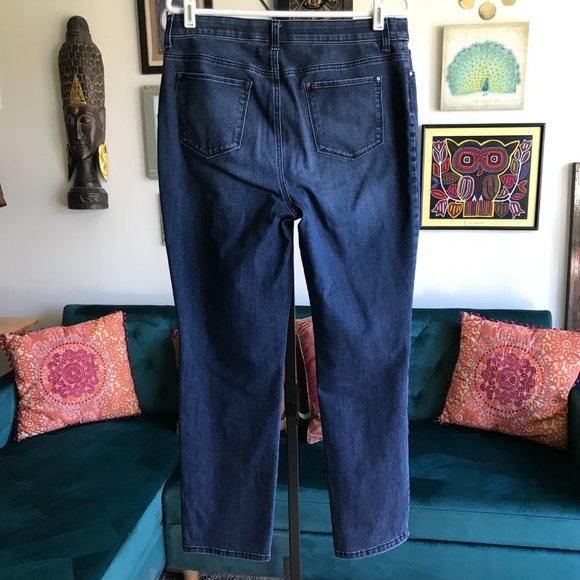 CHICO'S sz 1.5 Regular / US 10 Fabulously Slimming Stretch Straight Leg Jeans - Picture 4 of 4
